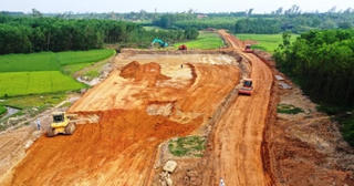 Quảng Ngãi xin lùi thời gian bàn giao mặt bằng cao tốc Quảng Ngãi - Hoài Nhơn