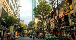 Một tuyến phố tại Việt Nam bất ngờ đứng thứ 13 đại lộ giá thuê đắt nhất thế giới