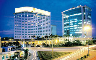 Số phận Khách sạn Daewoo: Từ tỷ phú Hàn Kim Woo-choong đến 'bà trùm' Trương Mỹ Lan