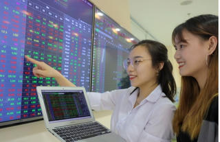 VN-Index lại bật tăng trong phiên chiều, nhóm chứng khoán và thép gây chú ý