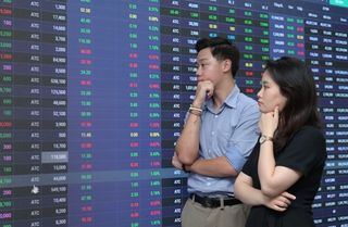 Cổ phiếu BĐS bật tăng giữa lúc sắc đỏ bao phủ thị trường