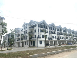 Nhà liền kề Hoài Đức giá 300 triệu/m2: Đất ven đô Hà Nội lên đỉnh mới?