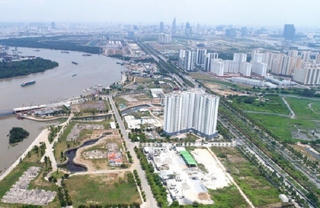 Nỗi niềm doanh nhân: Một năm sống trong tin đồn