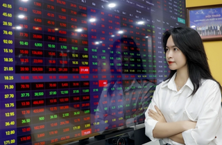 Nhóm Vingroup bật tăng trong ngày thanh khoản èo uột, VN-Index suy yếu