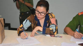 Đại gia Vũng Tàu bị bắt; ông trùm truyền thông lao dốc