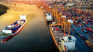 Ảnh hưởng thuế quan Mỹ, các tổ chức quốc tế dự báo tăng trưởng GDP Việt Nam năm 2025 đạt 6-6,2%