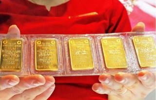 Giá vàng hôm nay 13/1: Bất ngờ vọt lên 77 triệu đồng/lượng