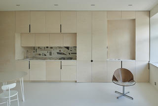 Căn hộ 38 m2 với tường kiểu đồ nội thất