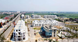 Điểm tên loạt dự án nghỉ dưỡng 'trùm mền' chiếm bãi biển miền Trung