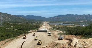 Hàng loạt nhà thầu thi công cao tốc Vĩnh Hảo - Phan Thiết bị nhắc nhở