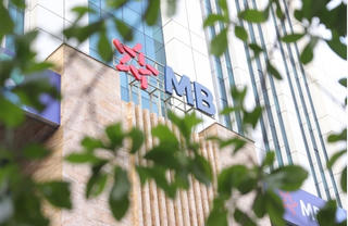 Mở hàng 2024: Ngân hàng đầu tiên công bố bán vốn, xuất hiện nhà đầu lớn Viettel
