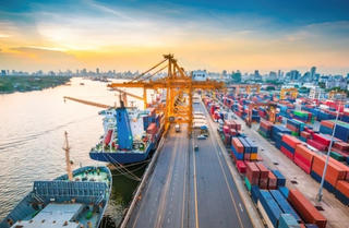 Tình hình kinh doanh xấu đi nhanh chóng, cổ phiếu vận tải biển có rơi vào chu kỳ giảm sâu?