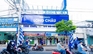 FPT Retail: Lãi vượt mục tiêu nhờ Long Châu, cổ phiếu vượt đỉnh