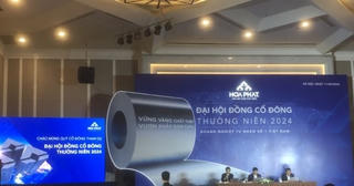 [LIVE] ĐHĐCĐ Hoà Phát (HPG): Tỷ phú Trần Đình Long 'khoe' thành tích