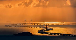 Toàn cảnh cây cầu vượt biển dài nhất thế giới trị giá 493.000 tỷ đồng, sử dụng hết 420.000 tấn thép, chịu được động đất mạnh cấp 8