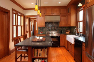 Tuổi nào đặt bếp hướng Đông được tài lộc?