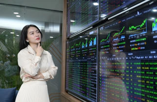 Sau 'sóng hồi' lớn, nhiều cổ phiếu BĐS vẫn dưới giá trị sổ sách