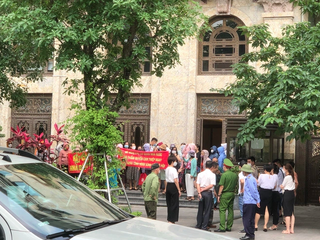 Tân Hoàng Minh xem xét thu gọn quy mô hoạt động để gom tiền trả nợ