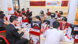 Nợ xấu tăng phi mã, HDBank phát hành thành công hàng trăm triệu USD trái phiếu quốc tế: Có vội mừng?