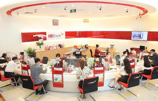 Cổ phiếu khuyến nghị hôm nay 17/7: PHR, HDB và POW