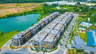 Nắm giữ bất động sản càng lâu, thuế càng thấp: Rủi ro tăng đầu cơ, làm tắc nghẽn dòng tiền