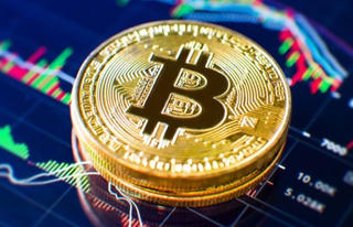 Giá Bitcoin lao dốc Thống đốc BOJ Nhật Bản cảnh báo về tiền kỹ thuật số 