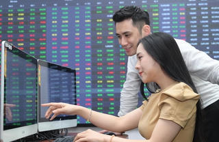 Tăng trong nghi ngờ: Kịch bản hồi phục lặp lại?