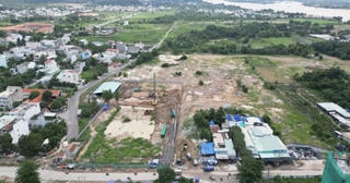 Đường vành đai chậm tiến độ nghiêm trọng, giá bất động sản tại địa phương này vẫn ‘lên như diều gặp gió’