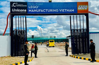 Cận cảnh nhà máy hơn 1 tỷ USD của LEGO tại Bình Dương sắp tuyển lao động