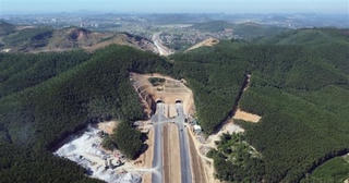 Đẩy nhanh tiến độ hoàn thành giải phóng mặt bằng các công trình, dự án quan trọng quốc gia