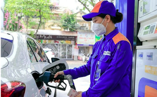 Giá xăng dầu có thể giảm tiếp vào ngày mai