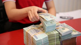 Thủ tướng yêu cầu hạ lãi vay, kiểm soát chặt lãi suất huy động