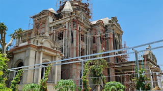 Biệt thự khủng mọc trên đất nông nghiệp: 'Đừng để nhờn luật'