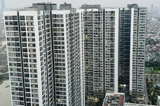 Tranh cãi nóng: Ai đủ sức thổi giá chung cư Hà Nội?
