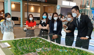 Buộc giao dịch bất động sản qua sàn: ‘Tăng rủi ro, tranh chấp, kéo dài thời gian làm thủ tục’