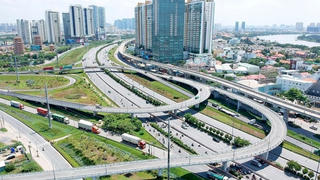 'Tăng đầu tư công 40% sẽ đóng góp 2% vào tăng trưởng GDP'