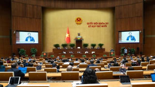 Quốc hội thảo luận 5 luật trong lĩnh vực tài chính