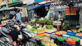 CPI tháng 10 tăng do giá thực phẩm và dịch vụ giáo dục lên cao