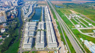 Vì sao nhà liền thổ triệu đô - “biểu tượng thịnh vượng” một thời nay nguội lạnh