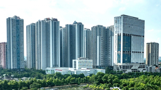 Chung cư Hà Nội lập đỉnh giá mới, vẫn “cháy hàng”: Khi người mua chấp nhận sống chung với đắt đỏ