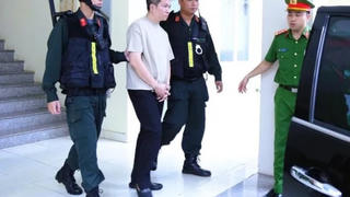 Mở rộng điều tra vụ kem chống nắng giả liên quan chồng ca sĩ Đoàn Di Băng