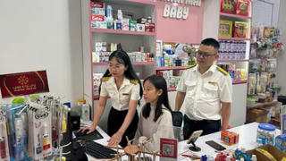 Thuế Hà Nội đồng hành, hỗ trợ hộ kinh doanh chuyển sang kê khai