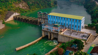 Người thân lãnh đạo Thuỷ điện Hủa Na vừa bán ra toàn bộ 251.800 cổ phiếu HNA