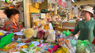 Đề xuất nâng ngưỡng doanh thu không chịu thuế của hộ kinh doanh lên 500 triệu đồng/năm