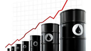 Giá dầu thế giới tăng nhẹ trên 1%