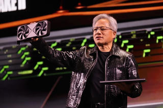 Nvidia “thừa tiền” giữa cơn sốt AI: Vì sao công ty giá trị nhất thế giới phải tìm cách tiêu 60 tỷ US