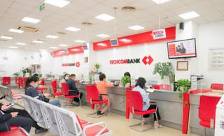 Techcombank điều chỉnh lãi suất lần 2 trong tháng