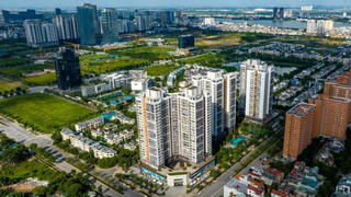 Lãi suất nhích lên, chung cư chững nhịp: Chuyên gia cảnh báo nhà đầu tư bất động sản