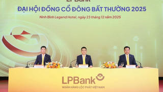 Cổ đông LPBank thông qua mở room ngoại, miễn nhiệm 2 thành viên HĐQT