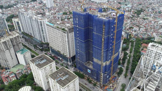 Điểm nghẽn nào khiến nguồn cung bật tăng nhưng giá nhà vẫn neo cao